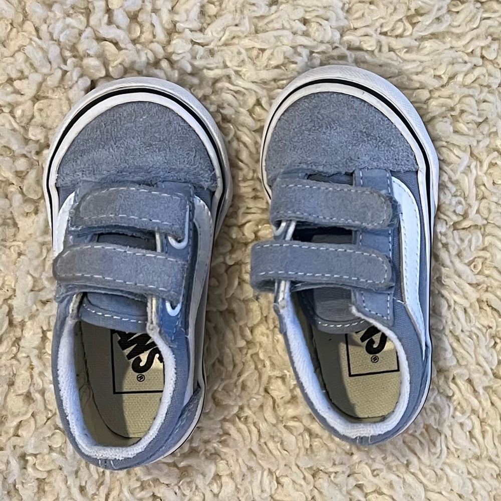 Vans Toddler Old Skool V Shoe size 5.5